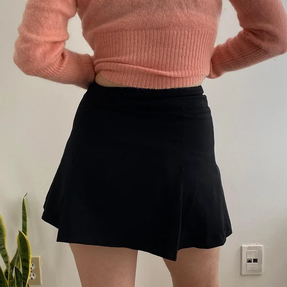 United Colors Of Benetton Wool Button Up Black Mini Skirt - Picture 3 of 3